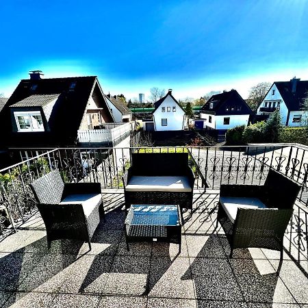 Praktisches Zimmer Im Grossen Haus Mit Garten Düsseldorf Exterior foto